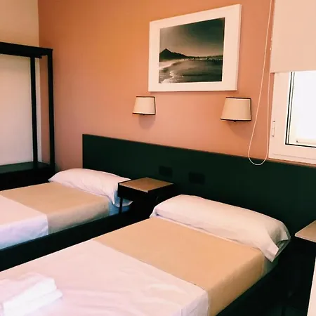 8 Islas Hotel *