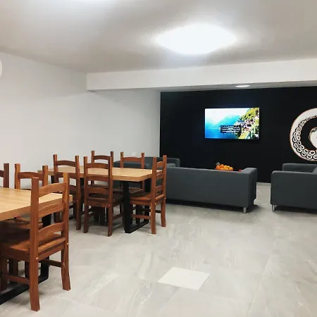8 Islas Hotel *