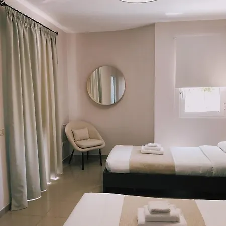 Hotel 8 Islas *