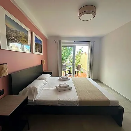 Hotel 8 Islas