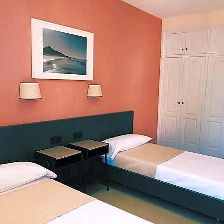 Hotel 8 Islas *