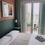 8 Islas Hotel
